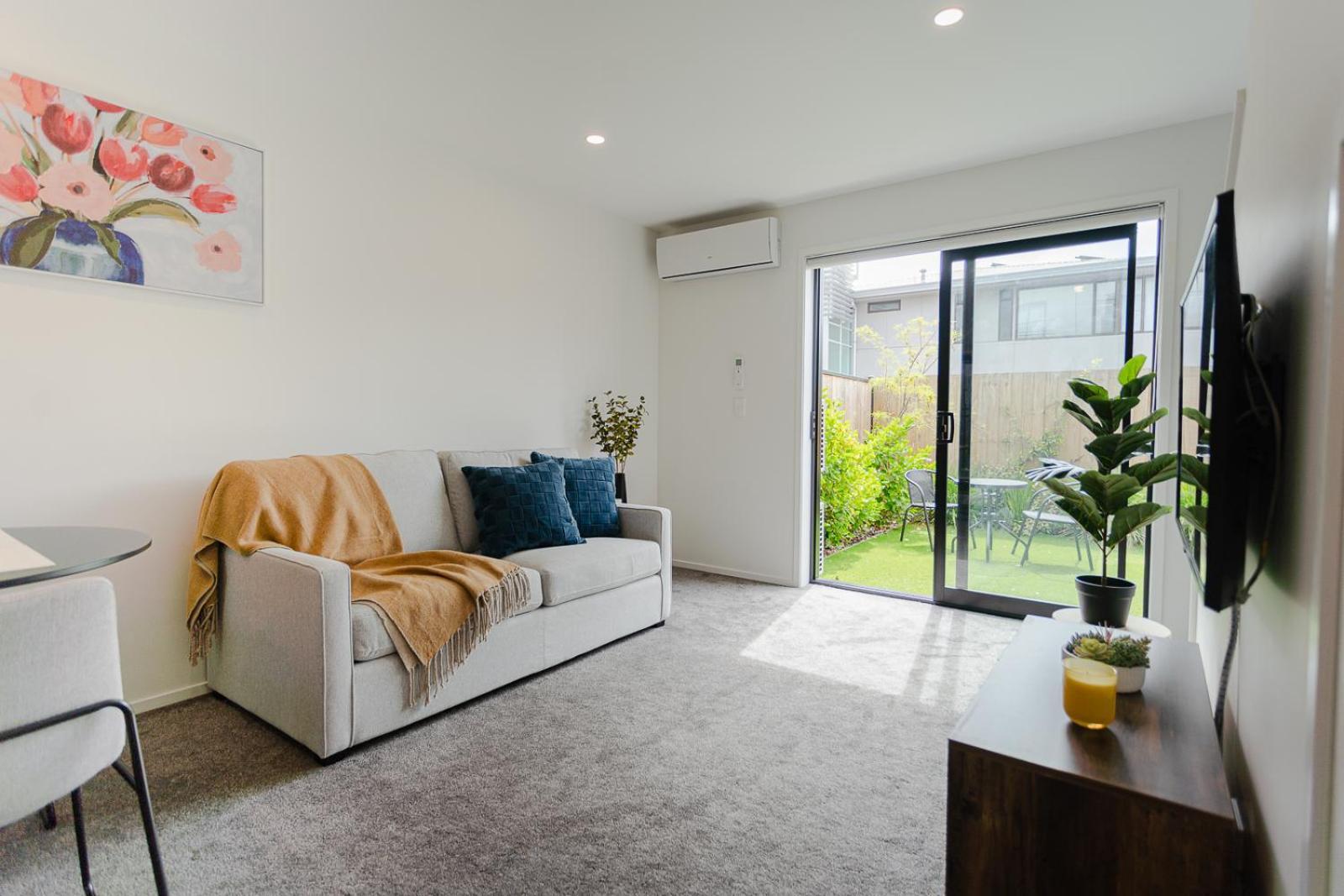 Modern 2 Bedroom Townhouse In Cbd With Parking! Sleeps 5 Christchurch Exterior foto