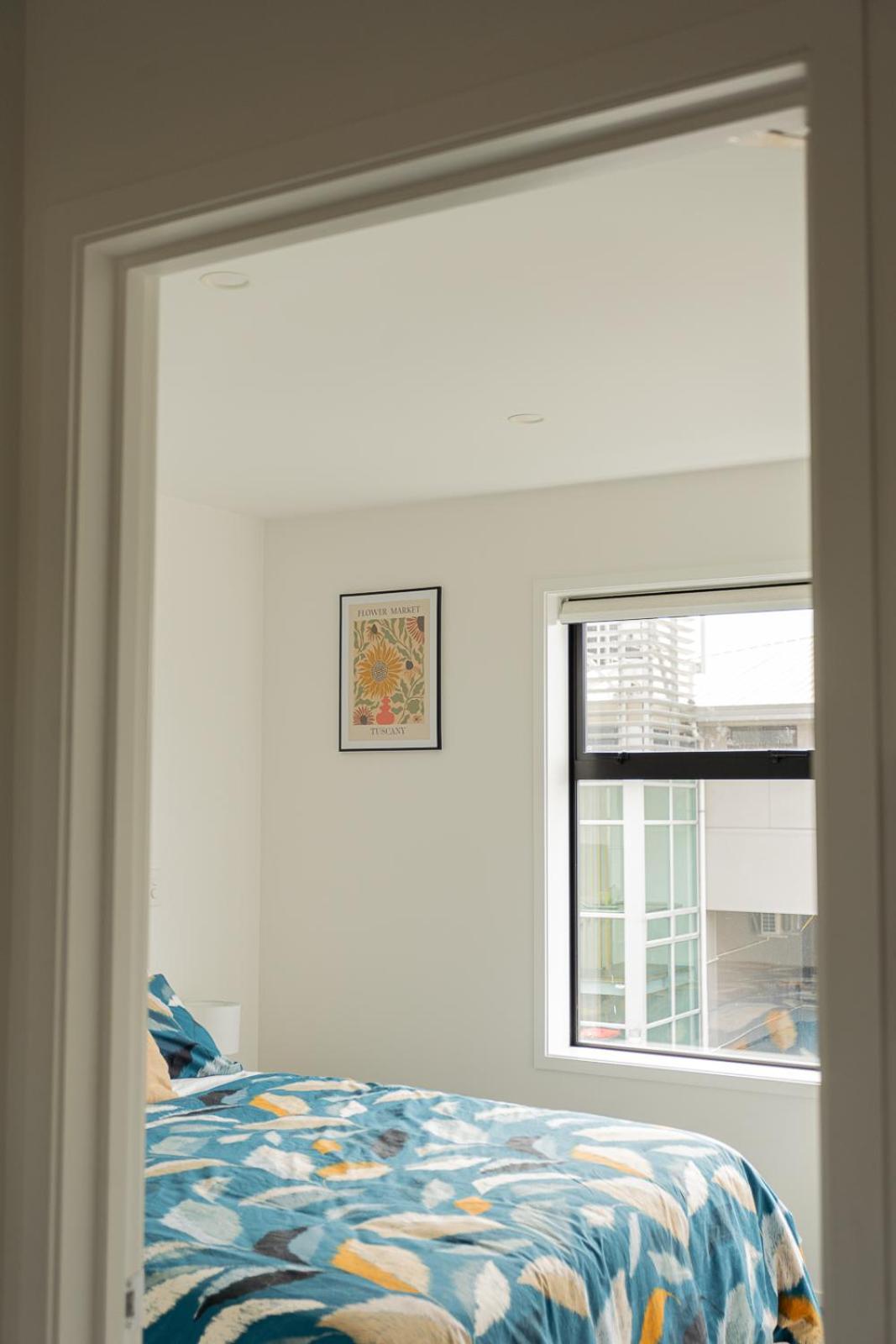 Modern 2 Bedroom Townhouse In Cbd With Parking! Sleeps 5 Christchurch Exterior foto